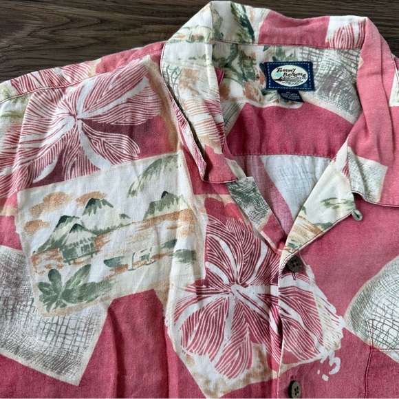 Tommy Bahama Mens Camp Shirt XL Red 100% Linen Hawaiian Floral Island Beach Top - Picture 2 of 8